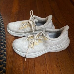 HOKA Clifton in all-white